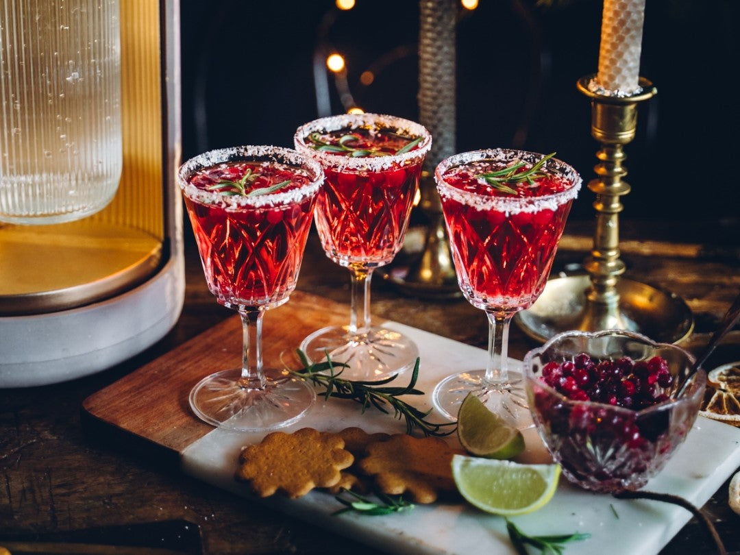 Voor de feestdagen: mocktail van cranberry-rozemarijn en mandarijn
